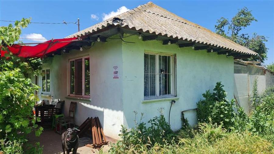 Casă individuală cu 2 camere cu Teren 1711 Mp în Topraisar