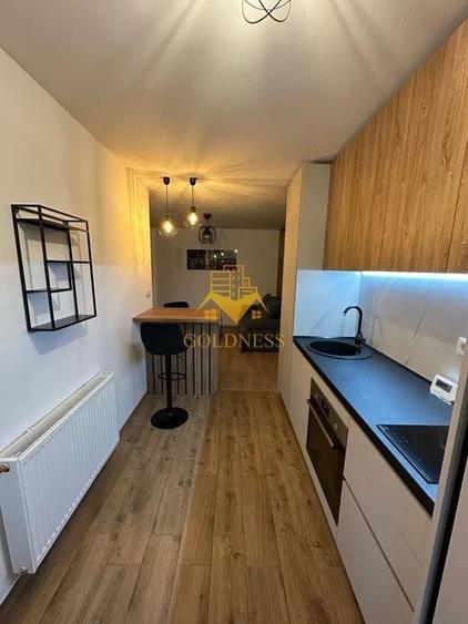 Apartament cu 3 camere decomandat în Zorilor