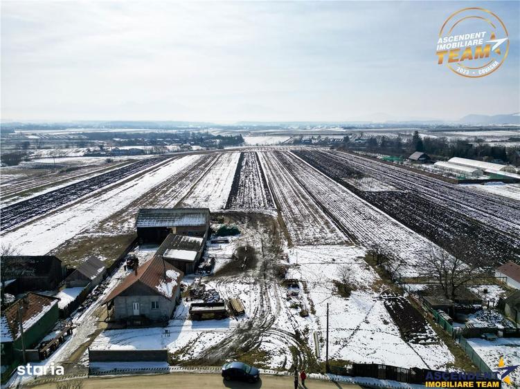 Teren de 6245 mp, în Ilieni