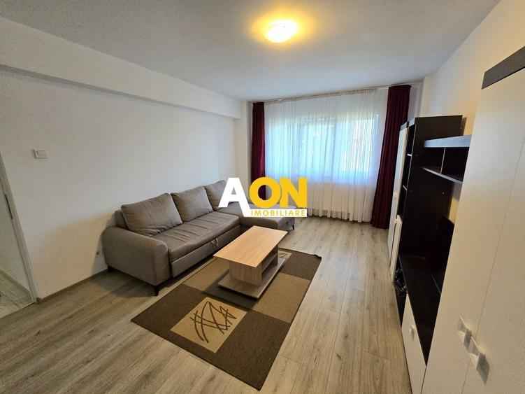 Apartament cu 4 camere decomandat, mobilat în Cetate