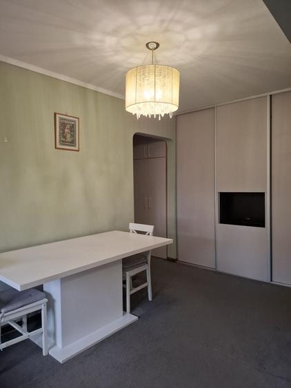 Apartament cu 3 camere decomandat în Decebal