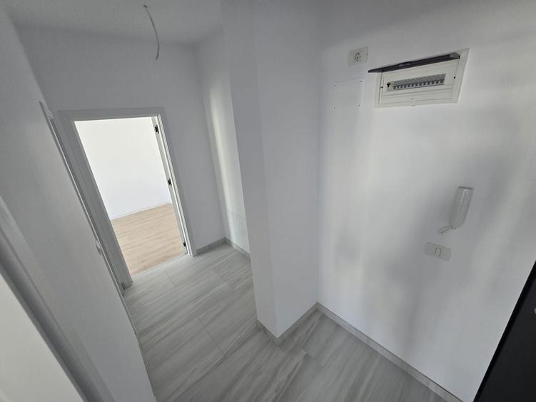 Apartament cu 2 camere decomandat în Giroc