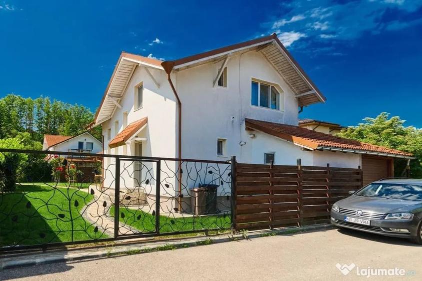 Casă cu 3 camere cu Teren 333 Mp în Uiasca