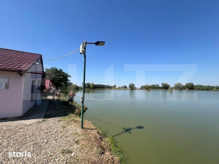 Teren de 20000 mp, în Doba