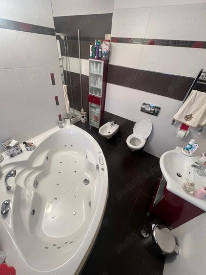 Casă cu 5 camere cu Teren 620 Mp în Trivale
