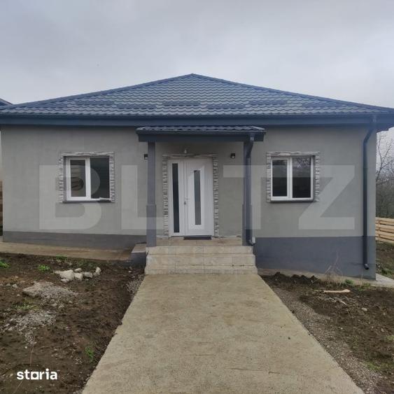 Casă cu 4 camere cu Teren 570 Mp în Tomești