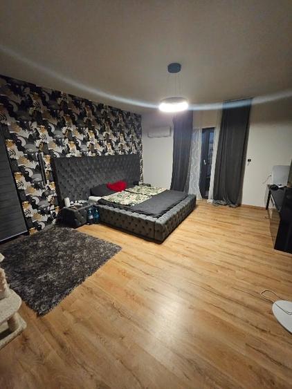Duplex cu 4 camere cu Canalizare în Dumbrăvița