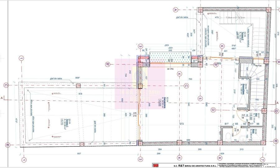 Casă individuală cu 6 camere cu Canalizare în Vitan Mall