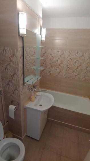 Apartament cu 2 camere decomandat în Florești