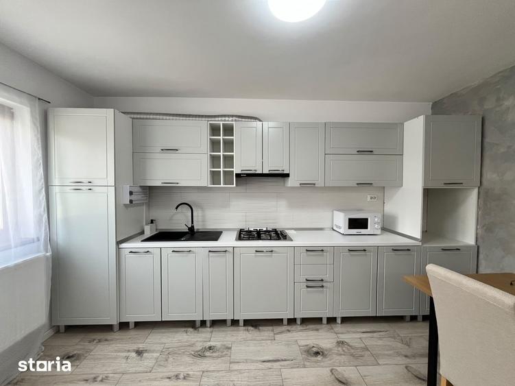 Casă cu 6 camere cu Teren 98 Mp în Miroslava
