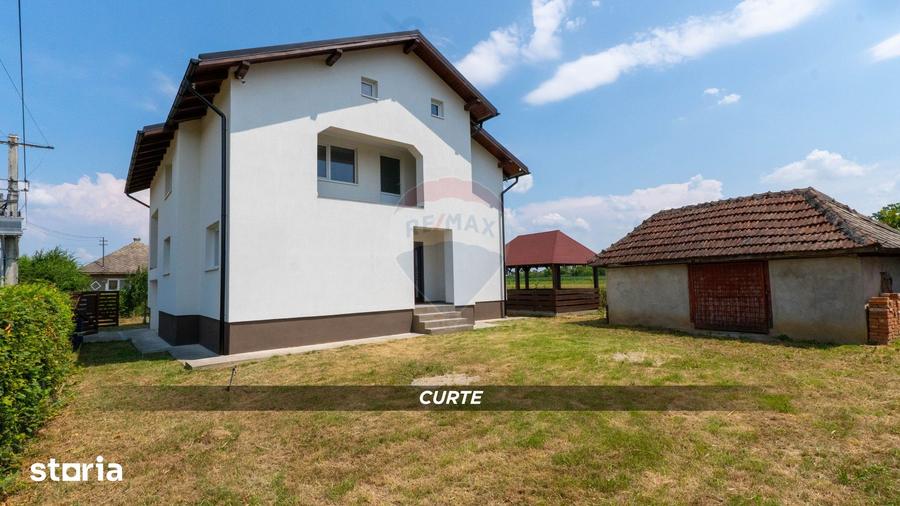 Casă cu 5 camere cu Teren 600 Mp în Mireșu Mare
