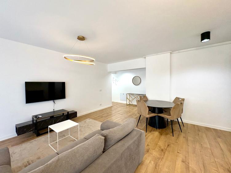 Apartament cu 2 camere semidecomandat în Barbu Văcărescu