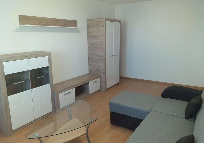 Apartament cu 2 camere decomandat, mobilat în Titan