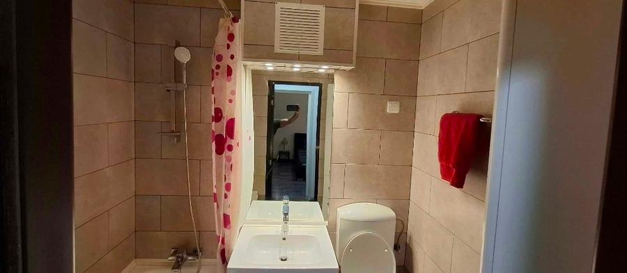 Apartament cu 3 camere decomandat în Drumul Taberei