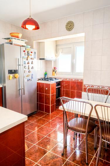 Apartament cu 2 camere decomandat în Baicului