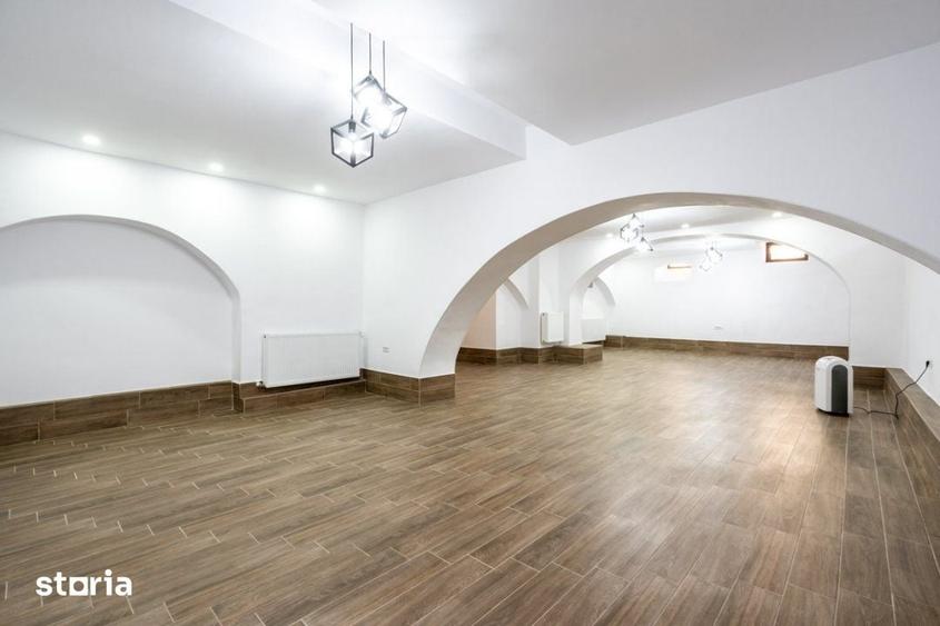 Casă cu 5 camere cu Teren 82 Mp în Unirii