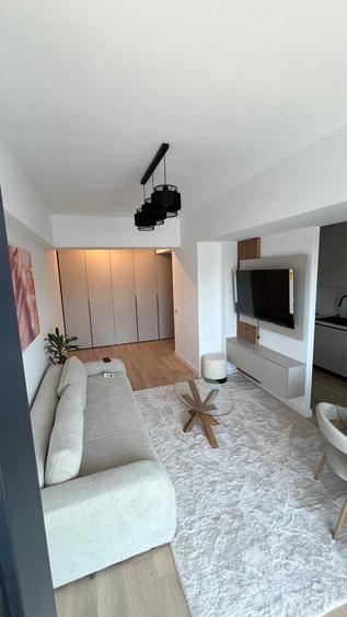 Apartament cu 2 camere decomandat în Pipera