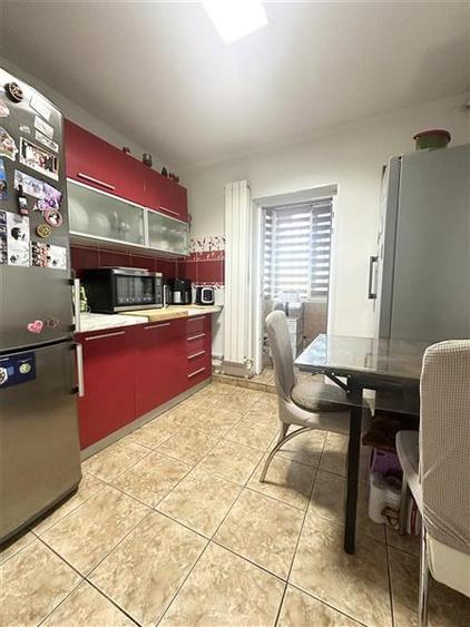 Apartament 3 Camere Decomandat Zona Far - 20