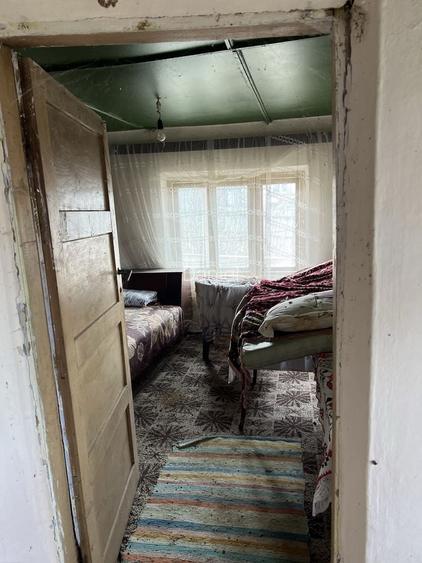 Vand casa demolabila in Calugareni/Crucea de piatra