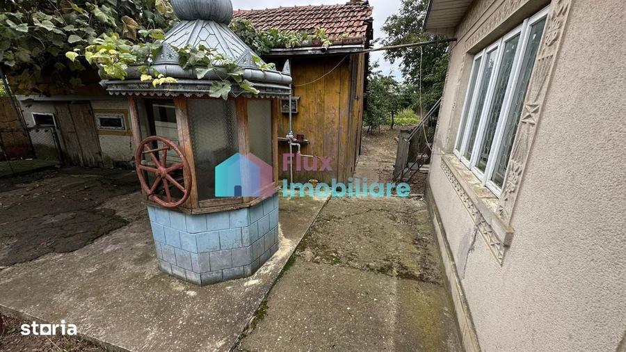 Casă cu 3 camere în Central