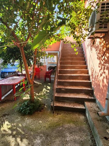 Casă cu Teren 1560 Mp în Câmpineanca