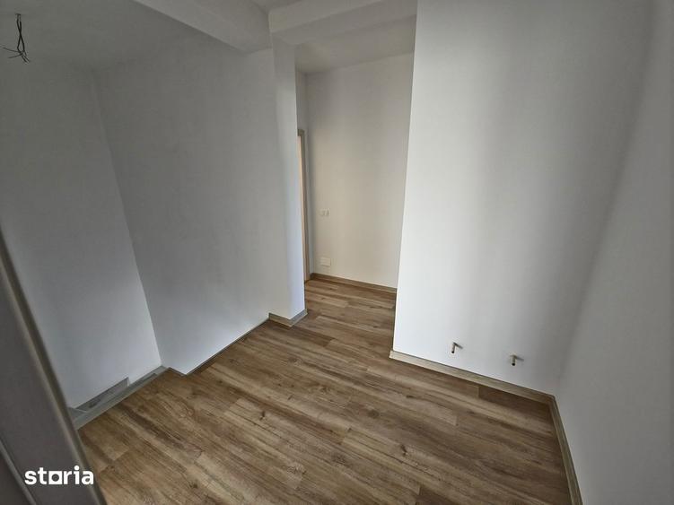 Casă cu 4 camere cu Teren 162 Mp în Central