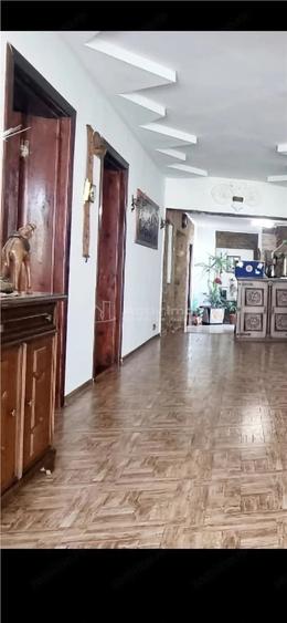 Casă cu 2 camere cu Teren 1460 Mp în Bariera Vâlcii