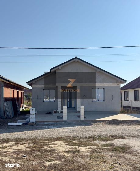 Casă cu 4 camere cu Teren 430 Mp în Biharia