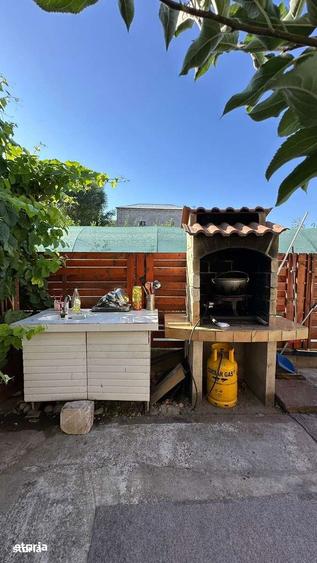 Casă cu 5 camere decomandat cu Teren 700 Mp în Central