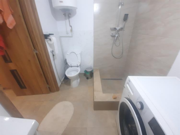 Casă individuală cu 3 camere cu Canalizare în Rahova