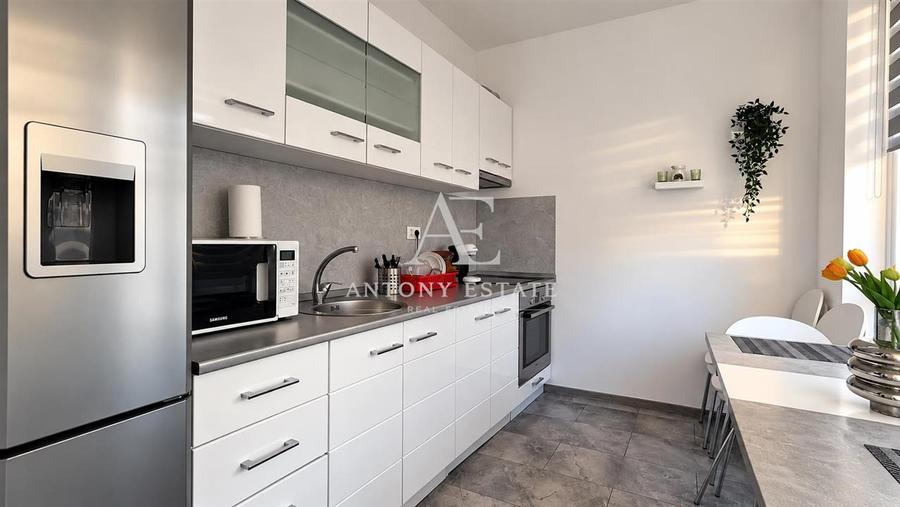 Apartament cu 3 camere decomandat, mobilat în Iosia