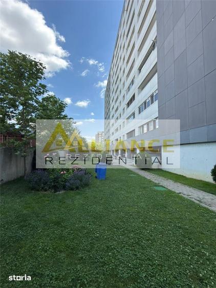 Apartament cu 2 camere în Apărătorii Patriei