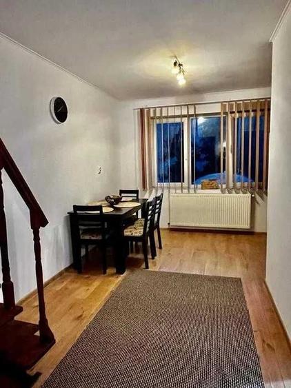 Casă cu 3 camere cu Teren 250 Mp în Central