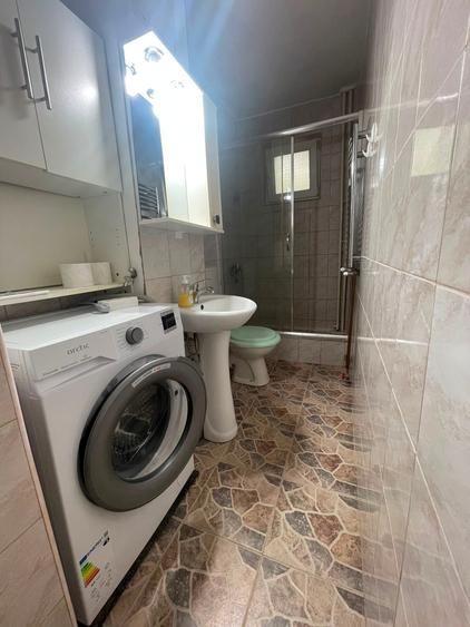 Apartament cu 2 camere semidecomandat în Mircea cel Bătrân