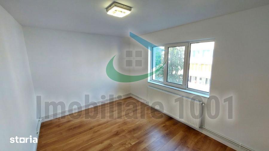 Apartament cu 3 camere semidecomandat în Gării