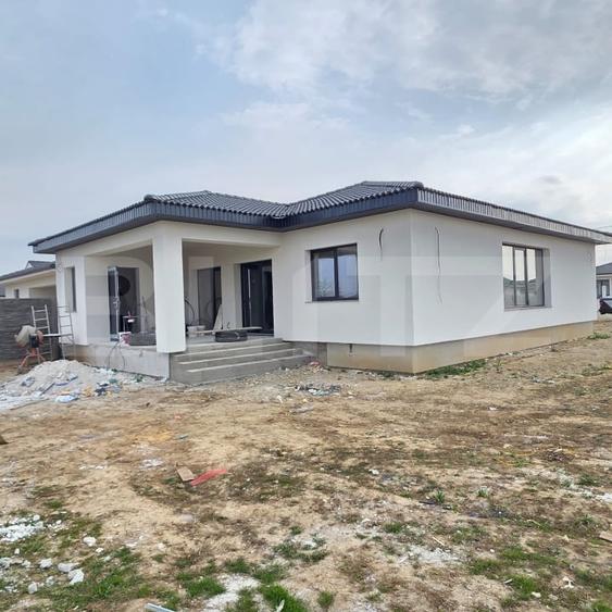 Casă individuală cu 4 camere cu Teren 546 Mp în Sântandrei