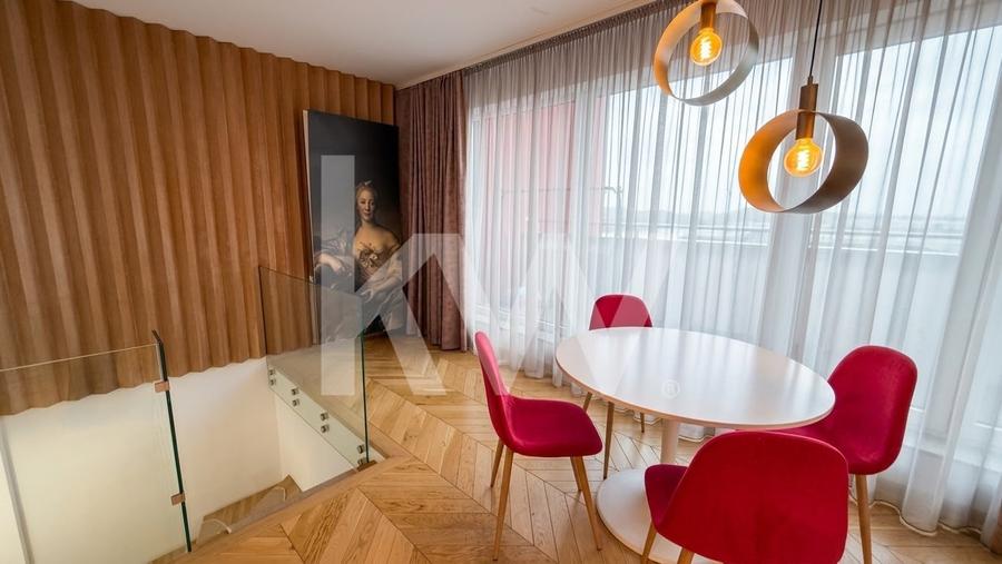 Apartament cu 4 camere decomandat, mobilat în Tractorul