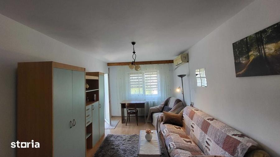 Apartament cu 2 camere decomandat în Canta