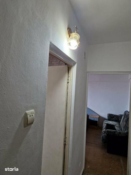 Garsonieră decomandată în Central
