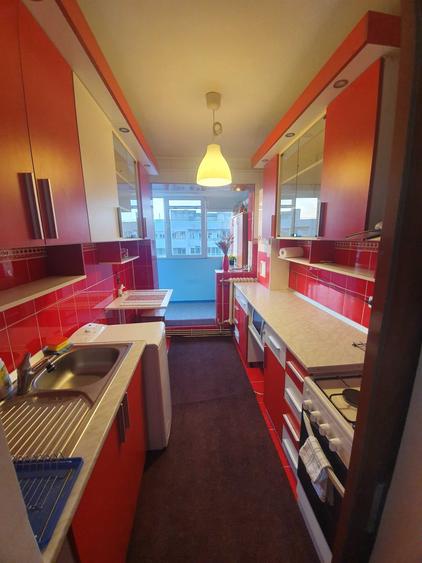 Apartament cu 2 camere decomandat în Podu Roș