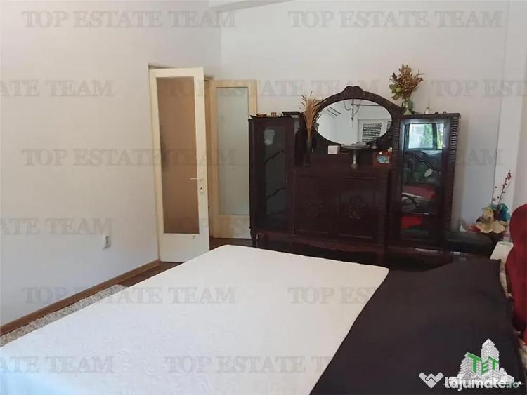 Apartament cu 3 camere decomandat, mobilat în Central