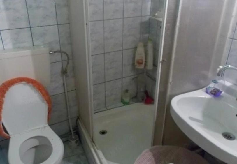 Apartament cu 2 camere decomandat în Terezian