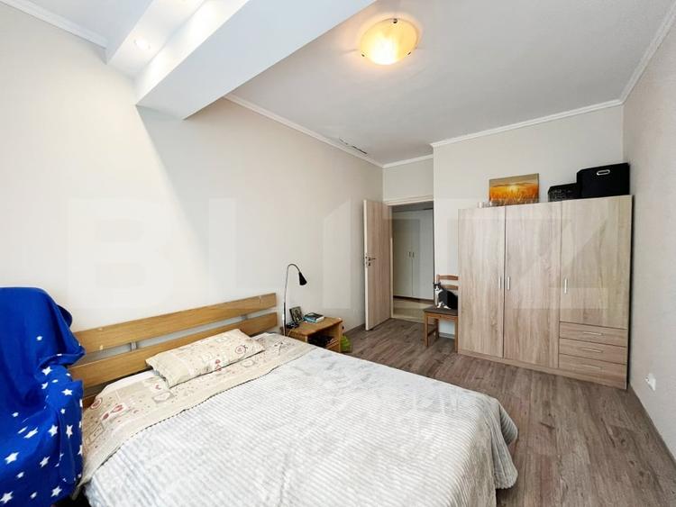 Apartament cu 3 camere semidecomandat, mobilat în Lunca Cetățuii