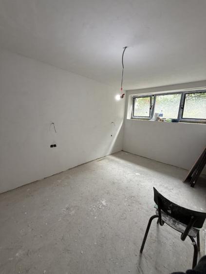 Apartament cu 2 camere semidecomandat în Semicentral