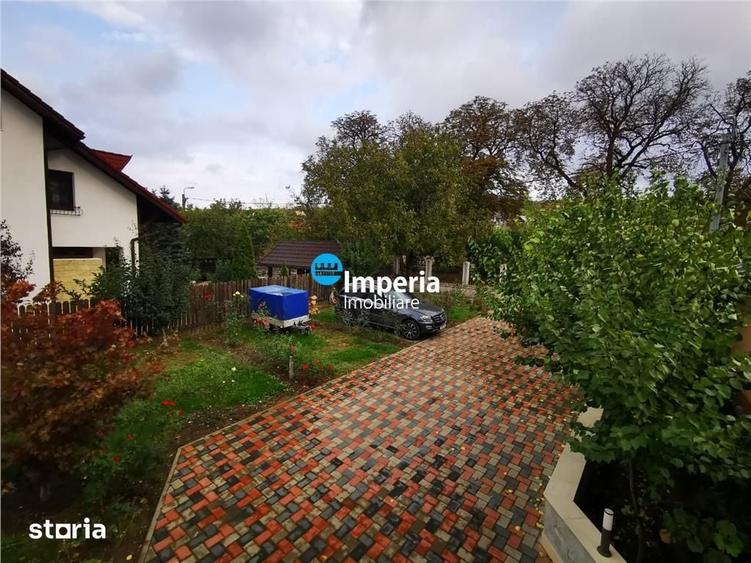 Casă cu 7 camere cu Teren 500 Mp în Bucium