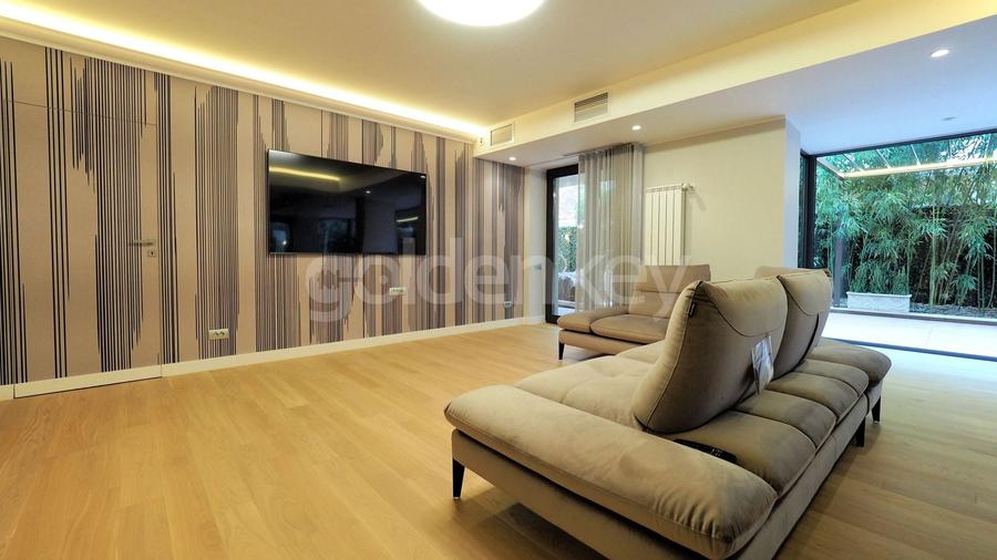 Apartament cu 4 camere decomandat, mobilat în Herăstrău