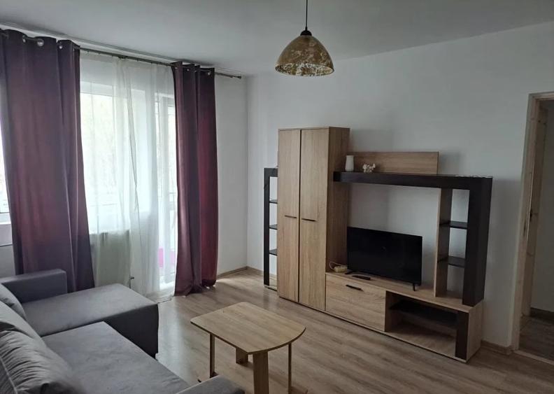 Apartament cu 2 camere semidecomandat, mobilat în Tomis Nord
