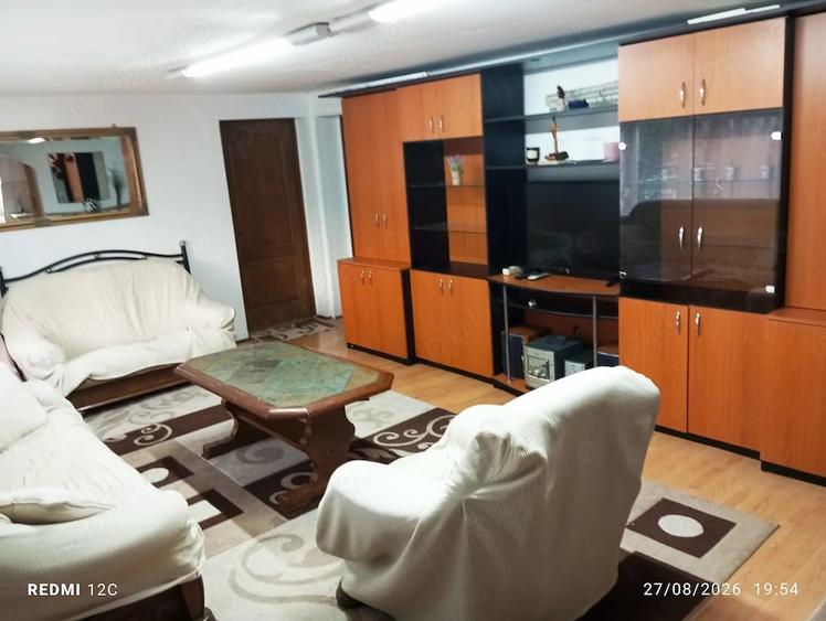 Apartament cu 4 camere decomandat în Torontalului