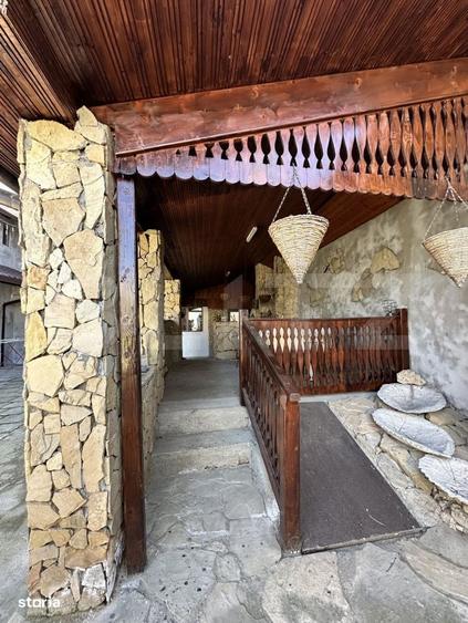 Casă cu 4 camere în Cârăști
