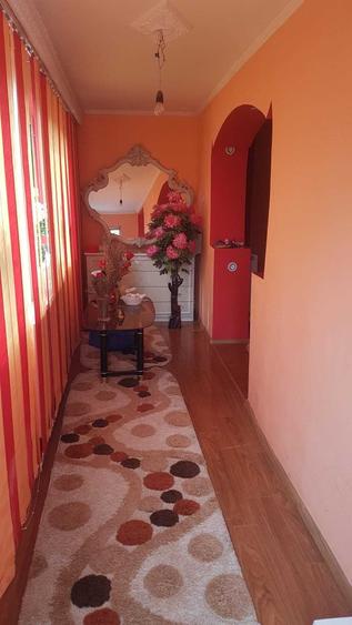 Casă cu 4 camere în Chercea